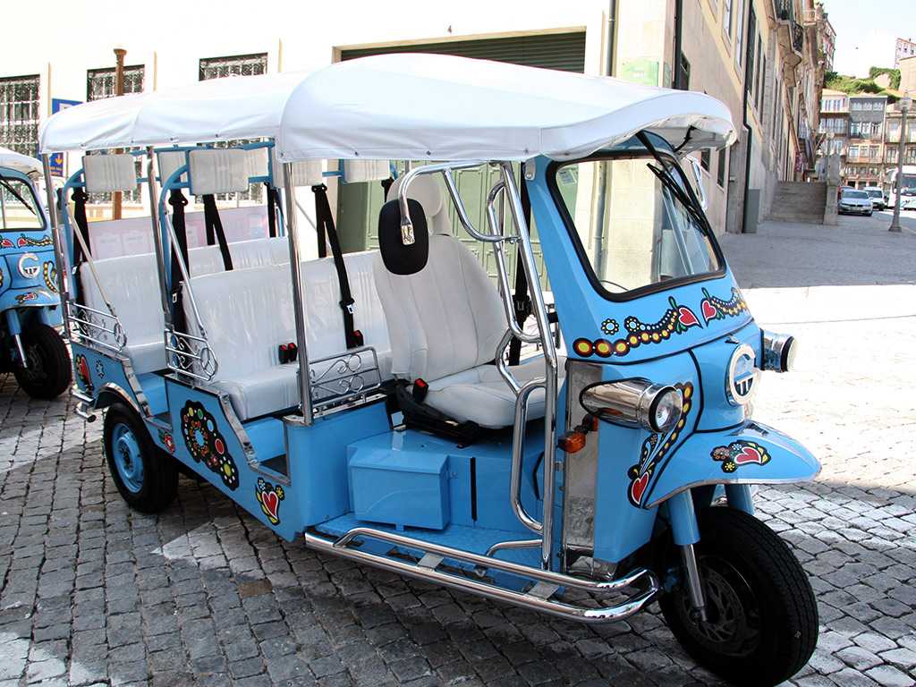 Segredos do Porto: Tuktuk e Teleférico